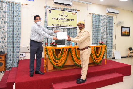 Chief Commissioner, CGST & CX Jaipur Zone awarding commendation certificates to the officers at the occasion of GST Day 2020 for exemplary work on 01.07.2020