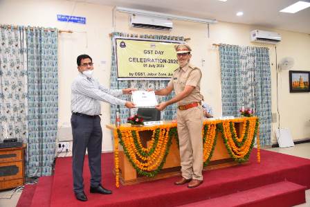 Chief Commissioner, CGST & CX Jaipur Zone awarding commendation certificates to the officers at the occasion of GST Day 2020 for exemplary work on 01.07.2020